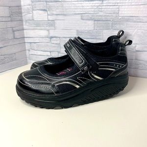 Women's Skechers Shape Ups In Stride Mary Jane 5.5